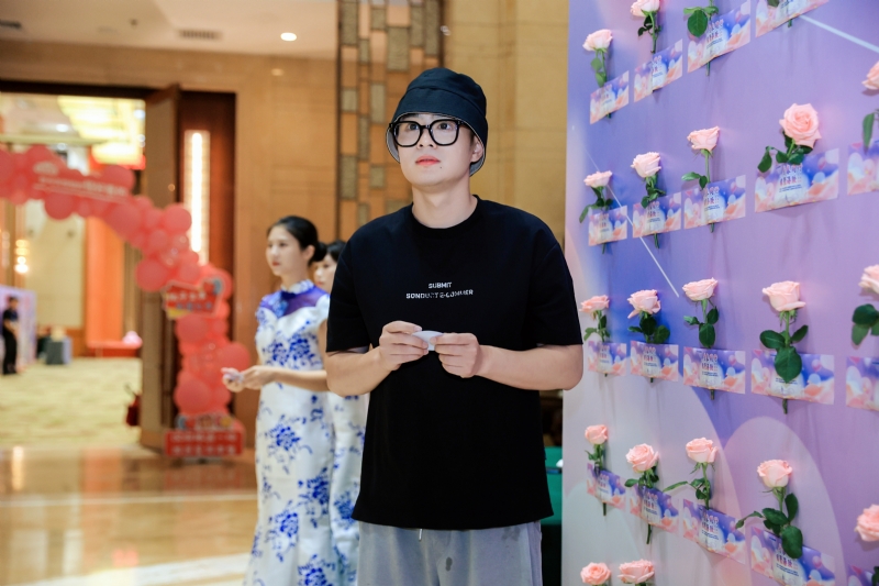 被驯服的象的第一张照片--合肥交友中心